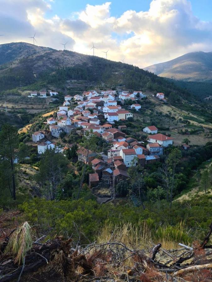 Casa Rural "A Escola" - Meas, Pampilhosa Da Serraヴィラ エクステリア 写真