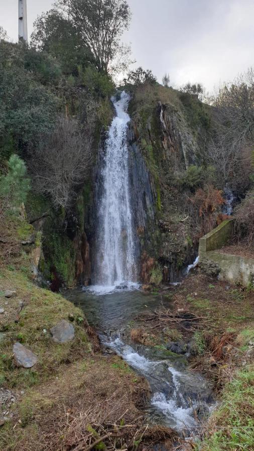 Casa Rural "A Escola" - Meas, Pampilhosa Da Serraヴィラ エクステリア 写真