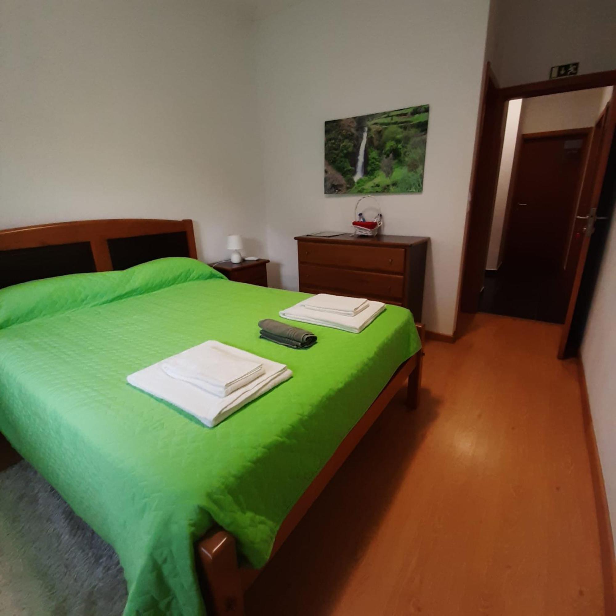 パンピリョーザ・ダ・セーラ Casas Da Escola - "A Escola" - Measヴィラ エクステリア 写真