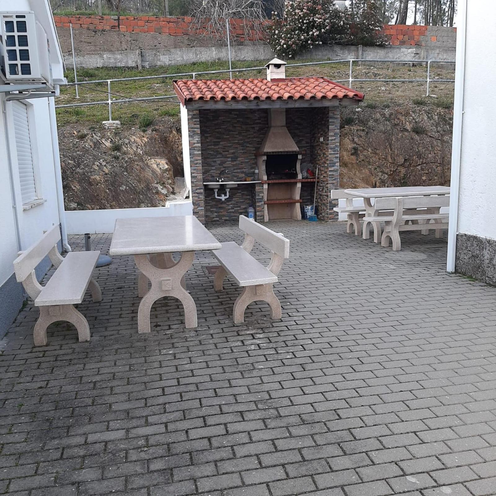 パンピリョーザ・ダ・セーラ Casas Da Escola - "A Escola" - Measヴィラ エクステリア 写真